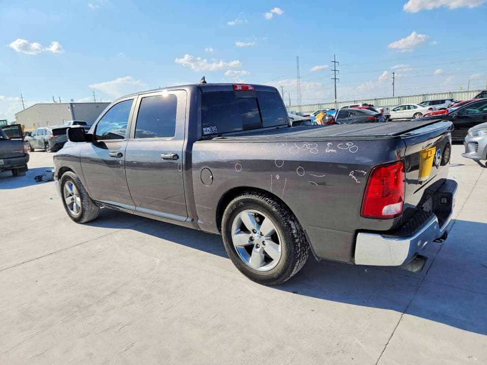 2019 RAM 1500 CLASSIC SLT 2