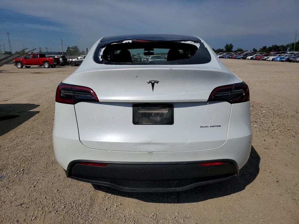 2023 TESLA MODEL Y 6