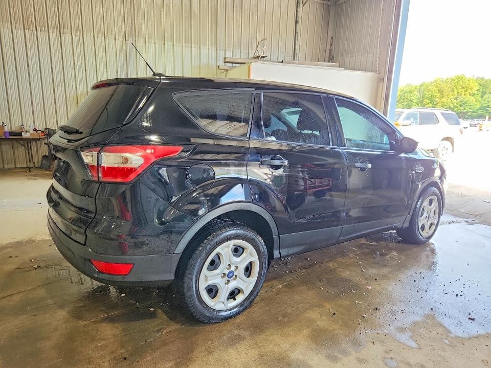 2017 FORD ESCAPE S 3