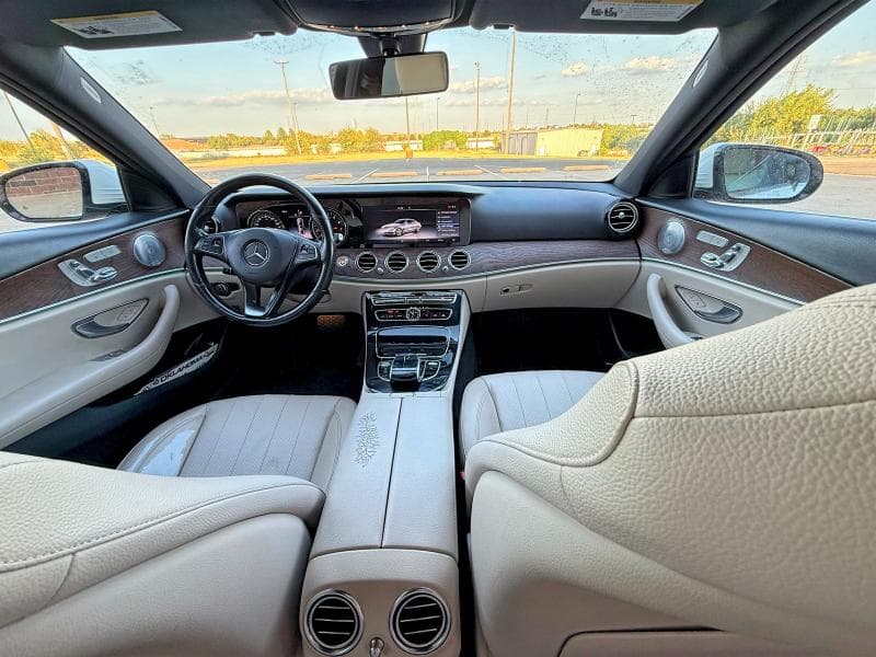 2017 MERCEDES-BENZ E 300 4MATIC 9
