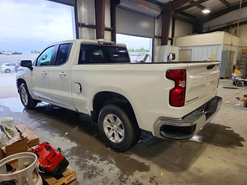 2019 CHEVROLET SILVERADO C1500 LT 2