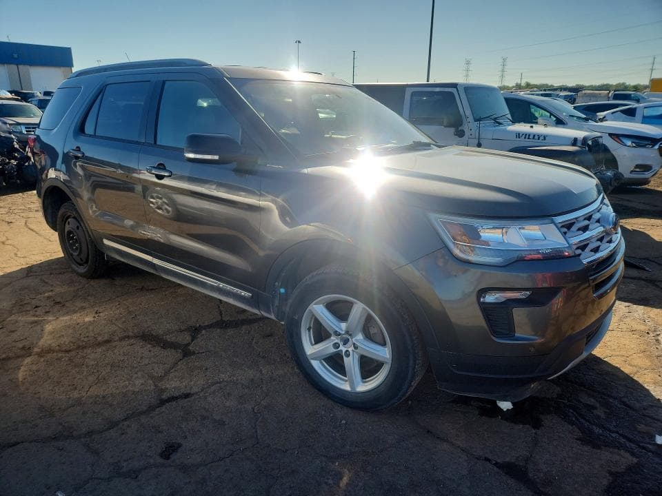 2018 FORD EXPLORER XLT 4