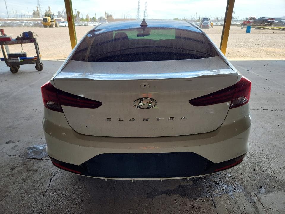 2020 HYUNDAI ELANTRA SEL 6