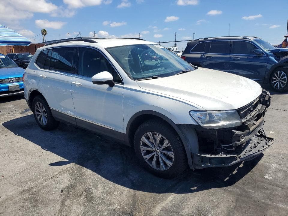 2018 VOLKSWAGEN TIGUAN SE 4