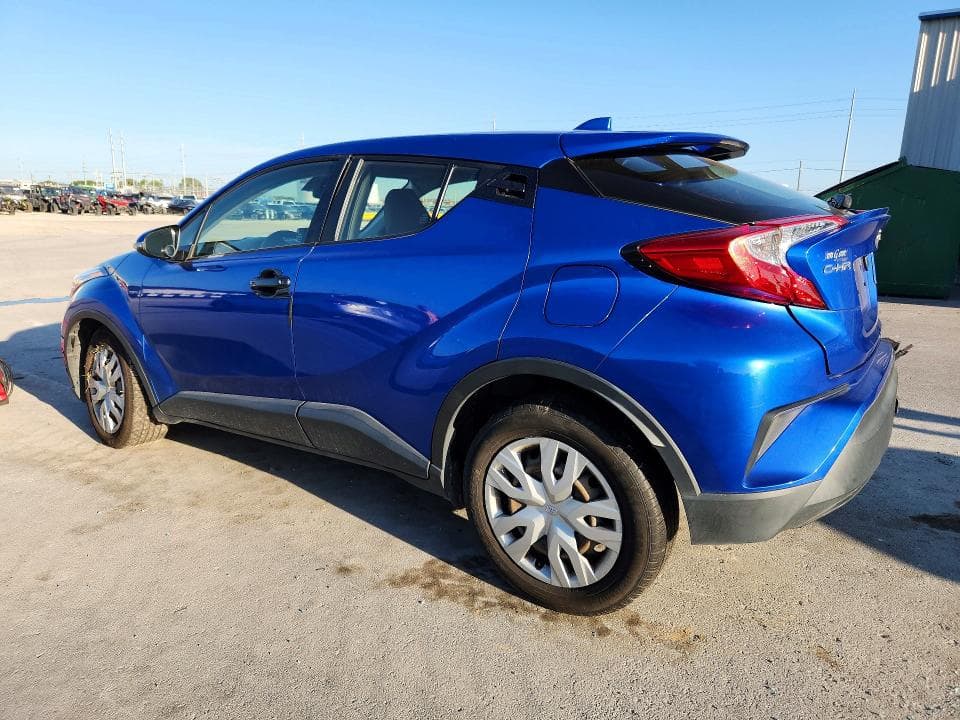 2020 TOYOTA C-HR LE 2