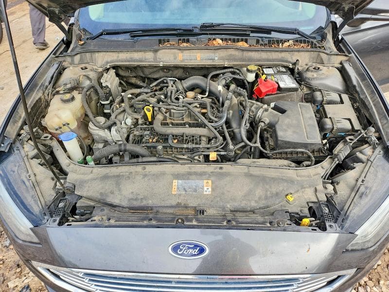 2017 FORD FUSION SE 11