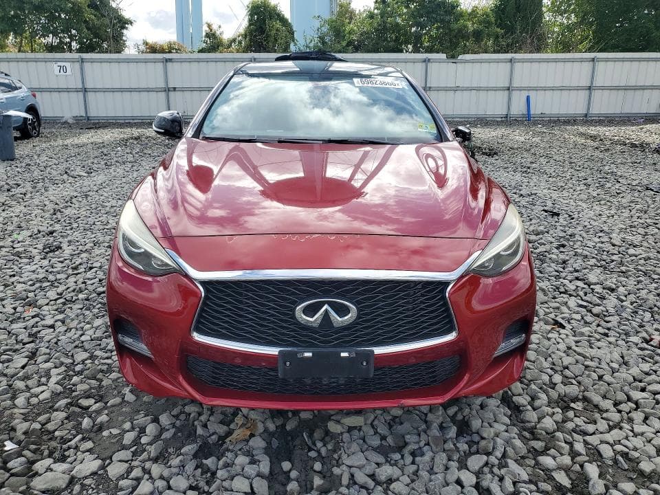 2017 INFINITI QX30 BASE 5