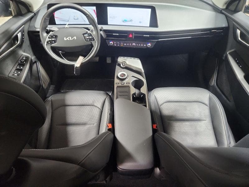2024 KIA EV6 WIND 8