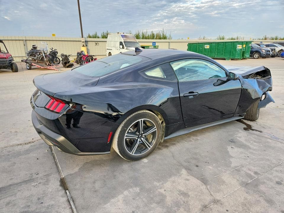 2025 FORD MUSTANG 3