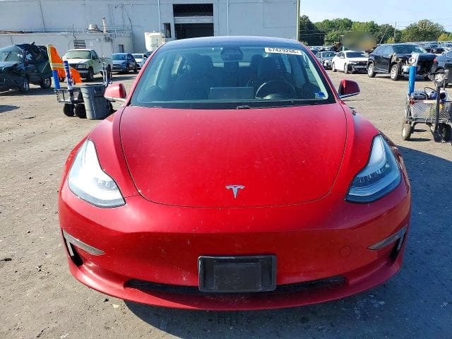 2018 TESLA MODEL 3 5
