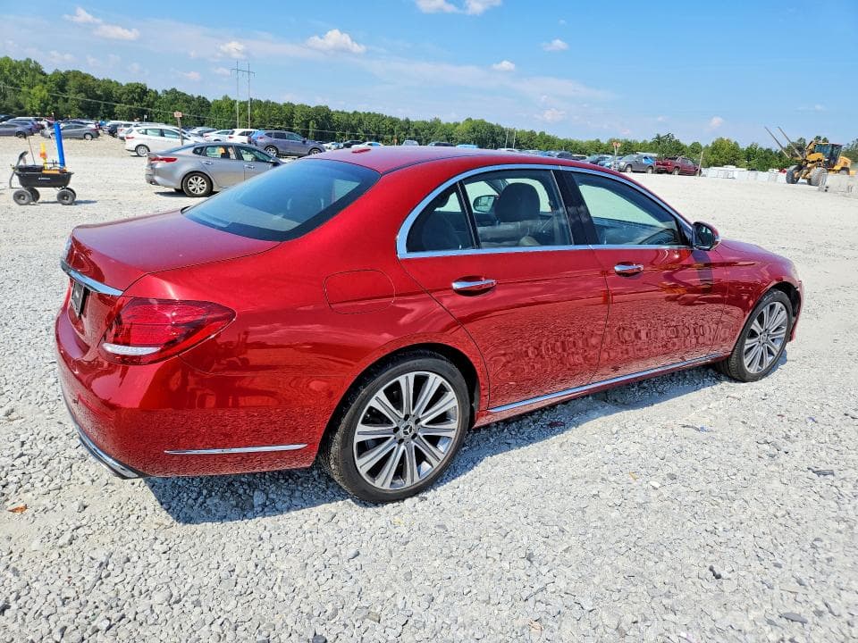 2019 MERCEDES-BENZ E 300 3