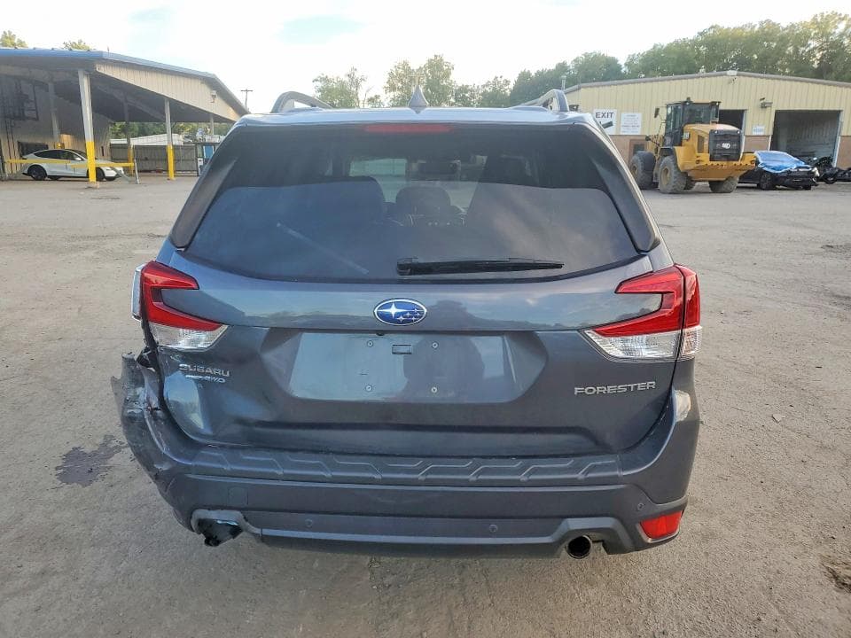 2021 SUBARU FORESTER LIMITED 6