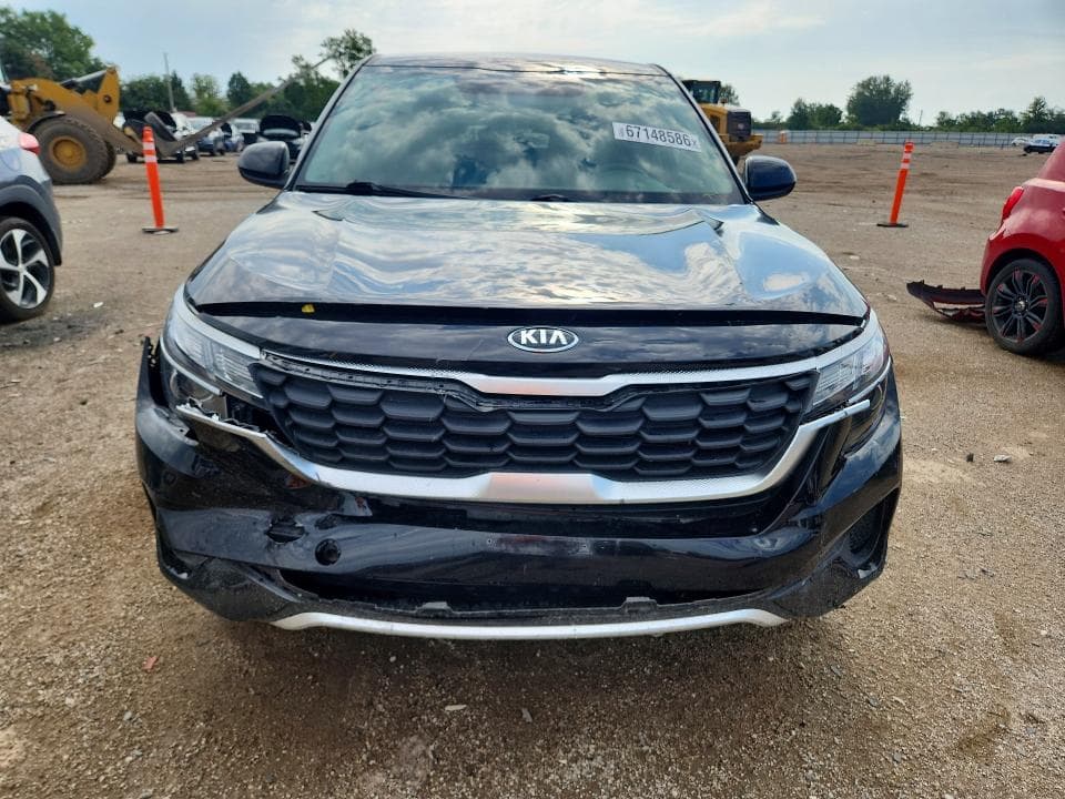 2021 KIA SELTOS LX 5