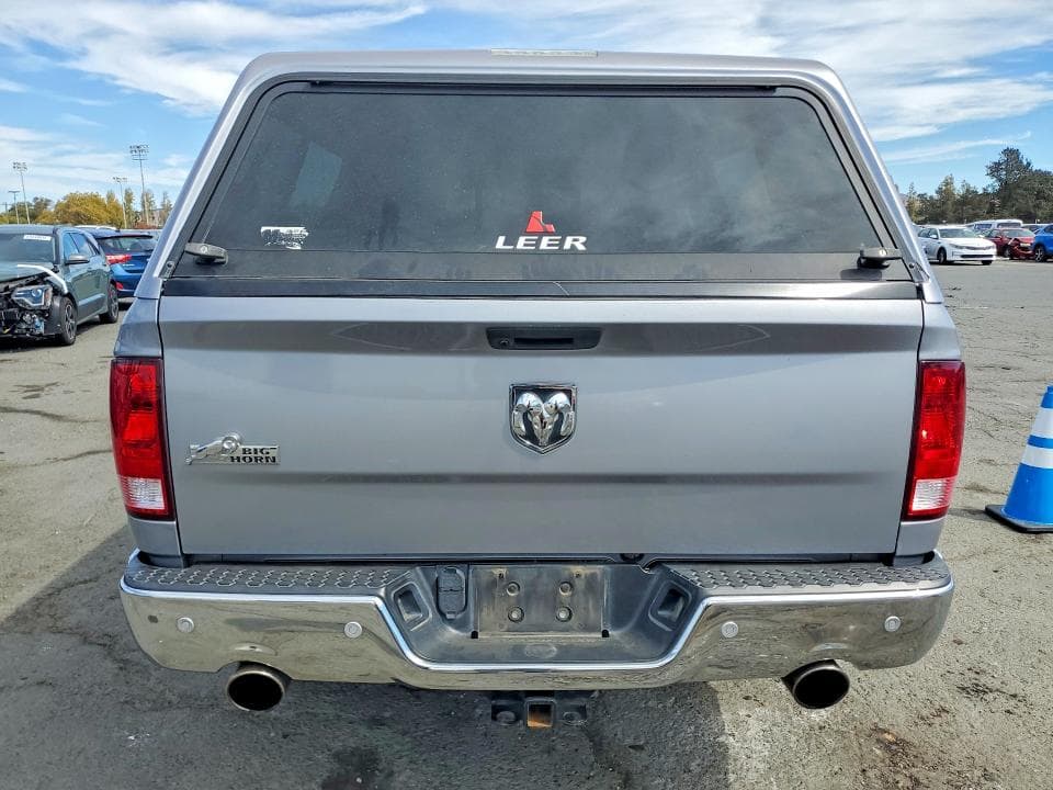 2019 RAM 1500 CLASSIC SLT 6