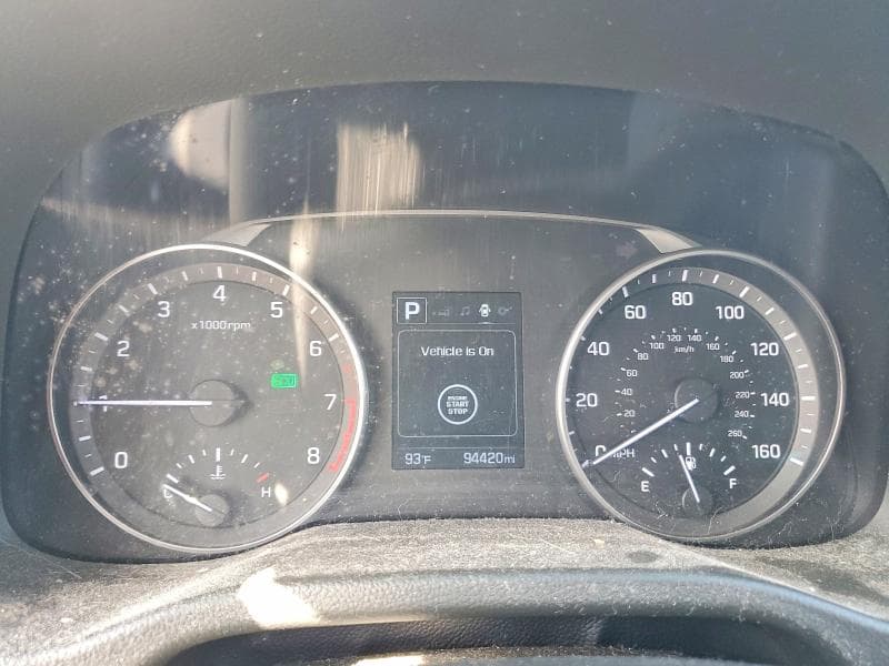 2017 HYUNDAI ELANTRA LIMITED 9