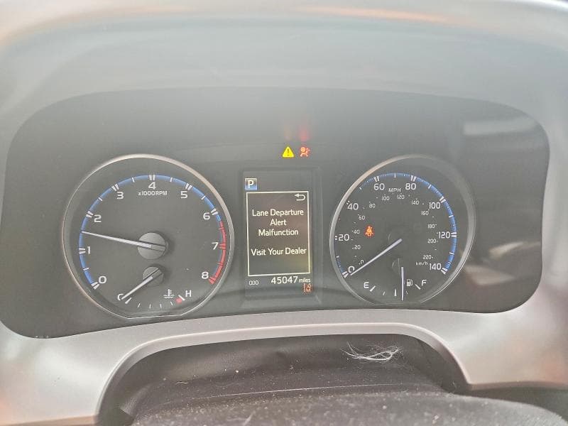 2018 TOYOTA RAV4 LE 9