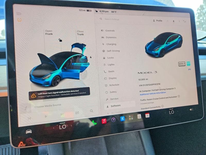 2023 TESLA MODEL 3 9