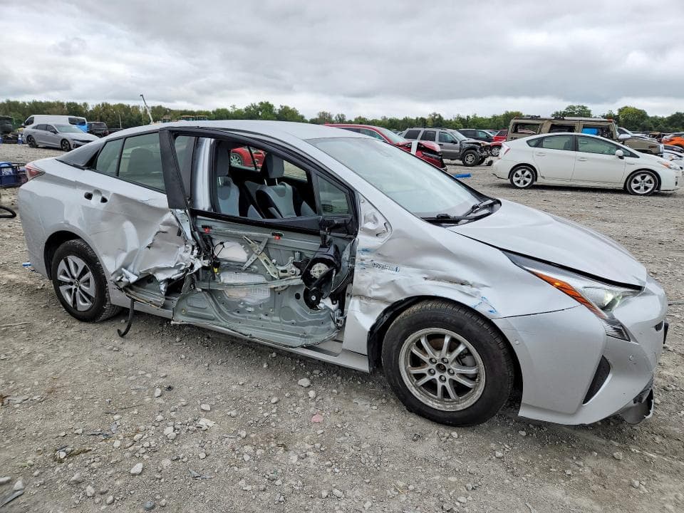 2018 TOYOTA PRIUS TWO 4