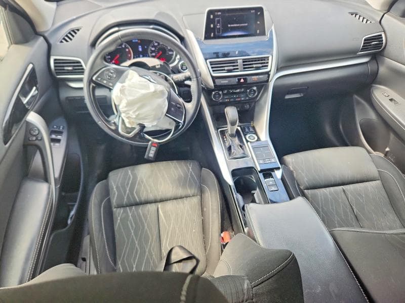 2018 MITSUBISHI ECLIPSE CROSS SE 8