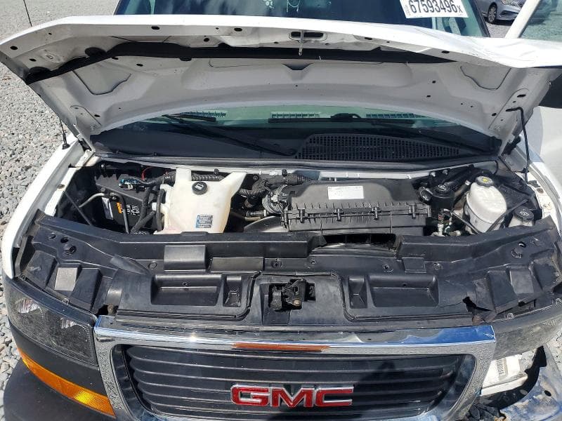 2021 GMC SAVANA G2500 11