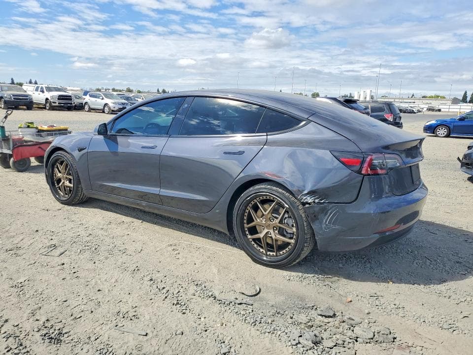2022 TESLA MODEL 3 2