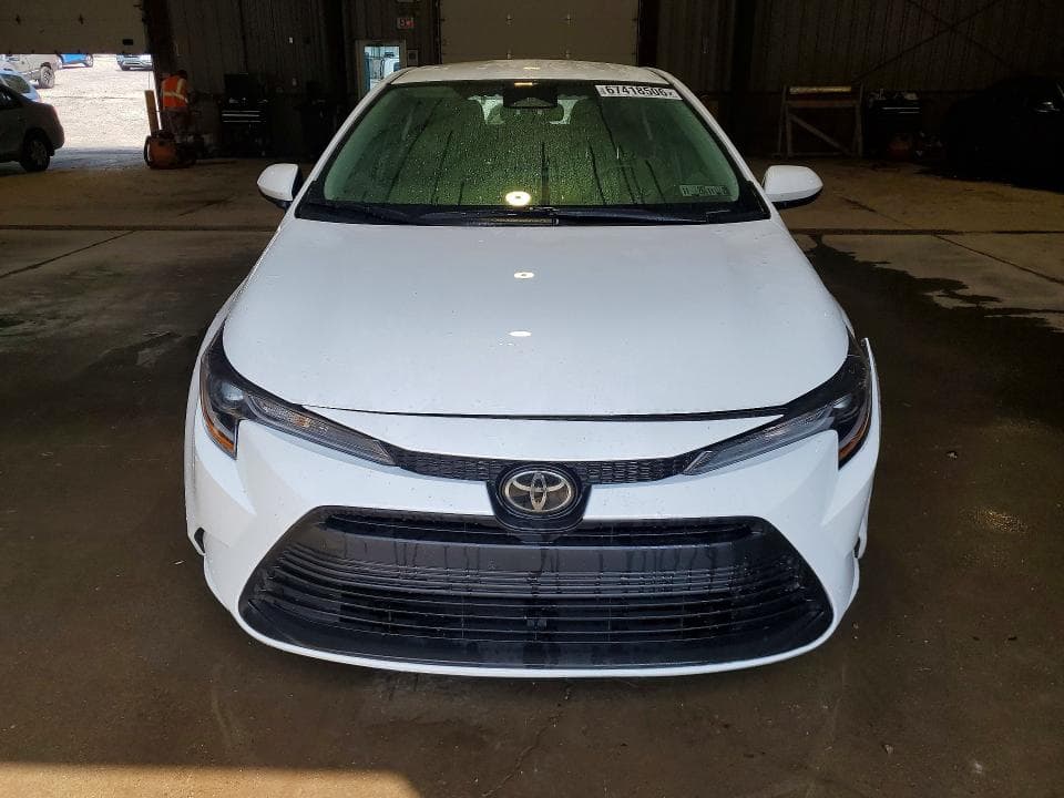 2026 TOYOTA COROLLA LE 5