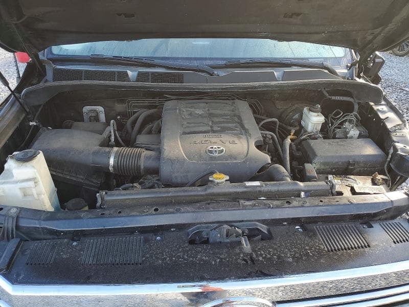 2017 TOYOTA TUNDRA SR5 11