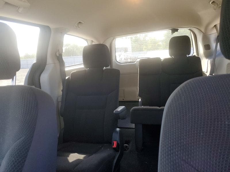 2017 DODGE GRAND CARAVAN SE 10