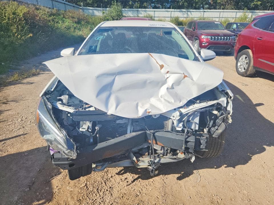 2018 TOYOTA COROLLA LE 5