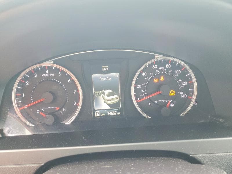 2017 TOYOTA CAMRY SE 9