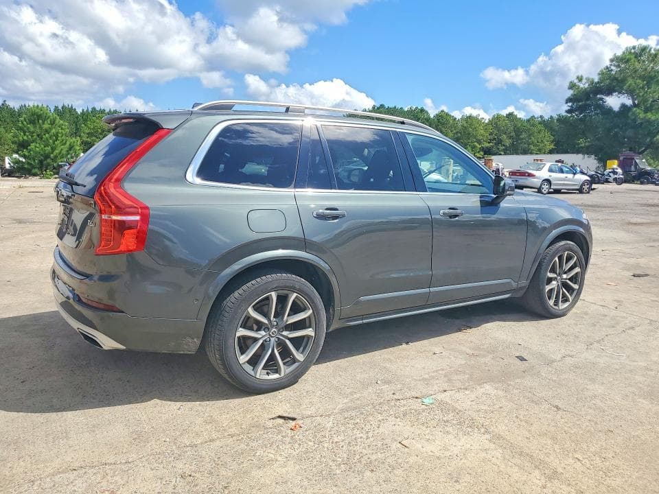 2018 VOLVO XC90 T6 3