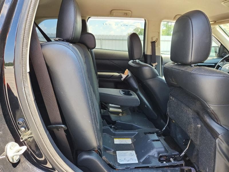 2019 MITSUBISHI OUTLANDER SE 11