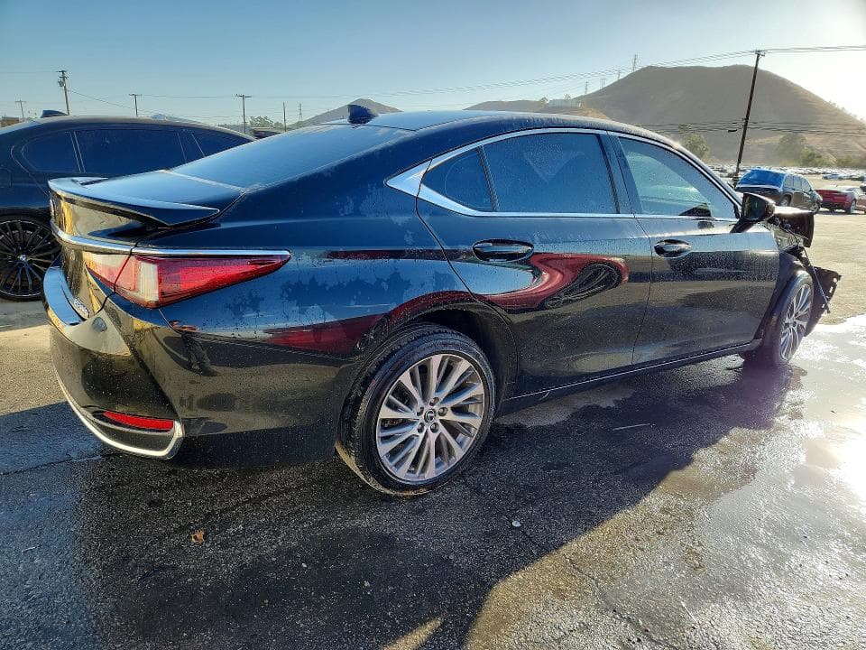 2023 LEXUS ES 300H BASE 3