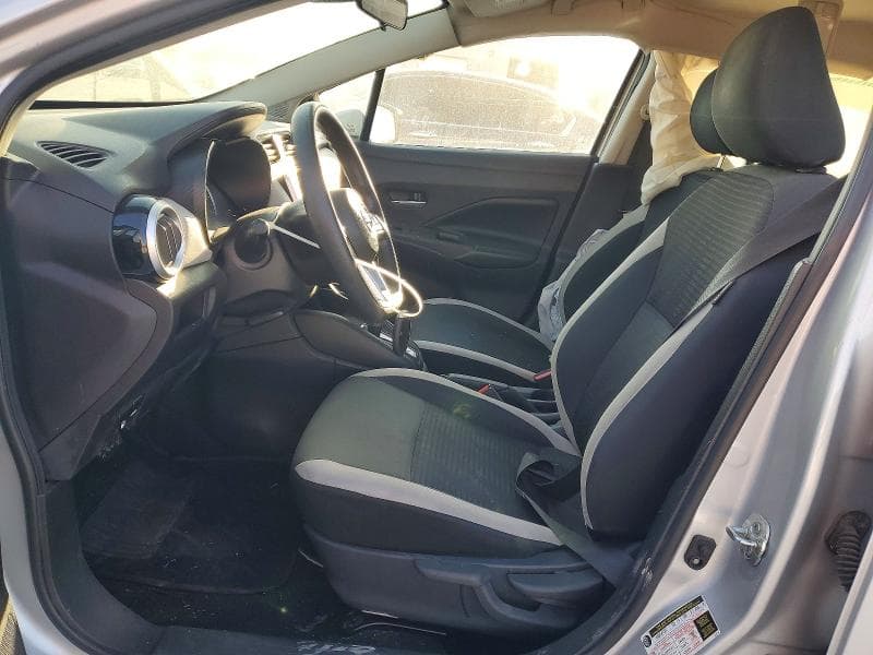 2020 NISSAN VERSA SV 7
