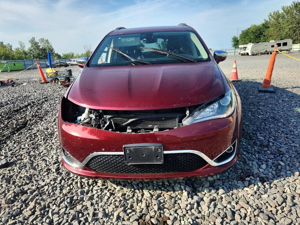 2018 CHRYSLER PACIFICA LIMITED 5