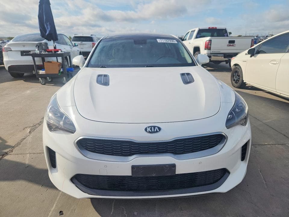 2018 KIA STINGER PREMIUM 5