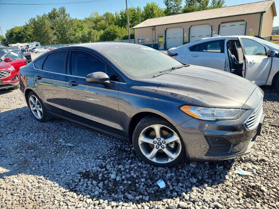 2020 FORD FUSION SE 4