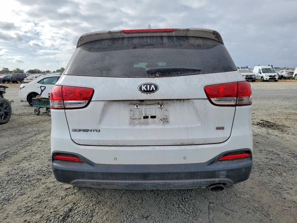 2017 KIA SORENTO LX 6