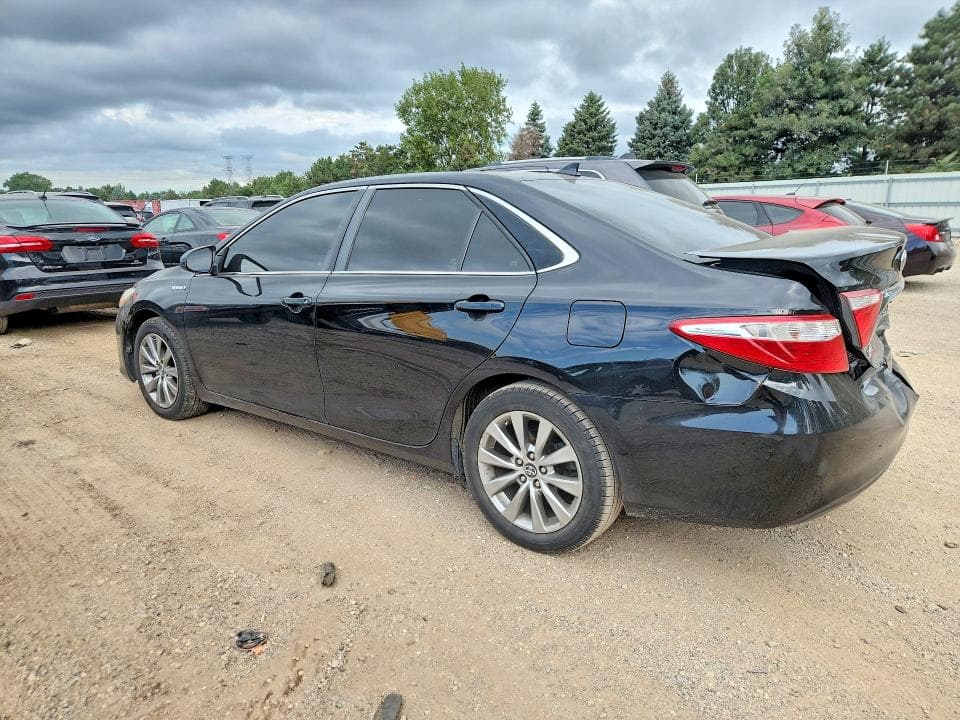 2017 TOYOTA CAMRY HYBRID XLE 2