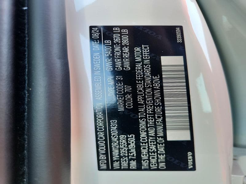 2025 VOLVO XC60 CORE 13