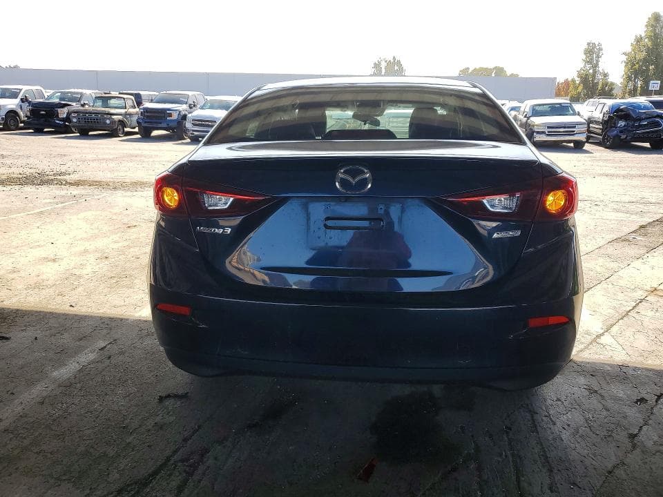 2018 MAZDA 3 TOURING 6