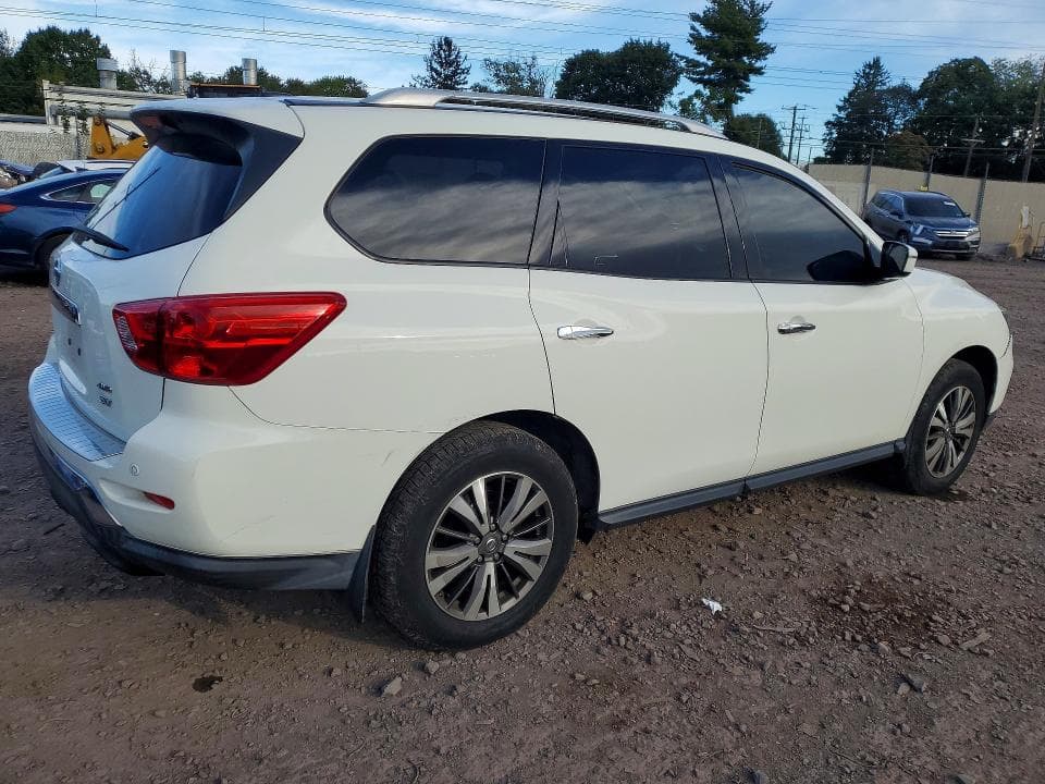 2017 NISSAN PATHFINDER SV 3