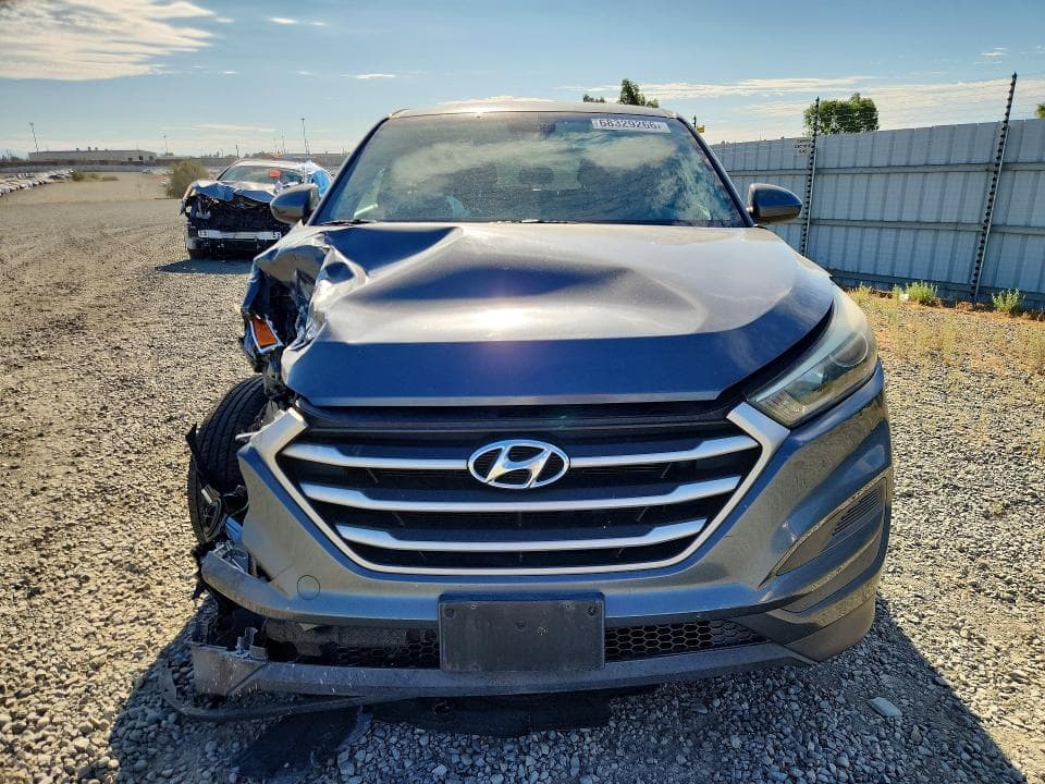 2017 HYUNDAI TUCSON SE 5