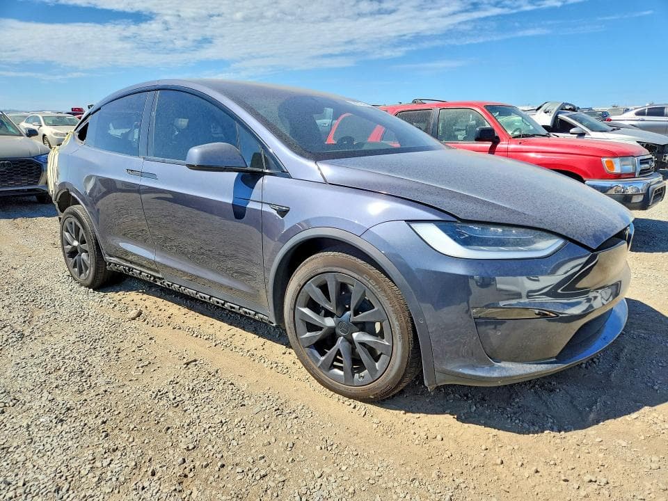 2023 TESLA MODEL X 4