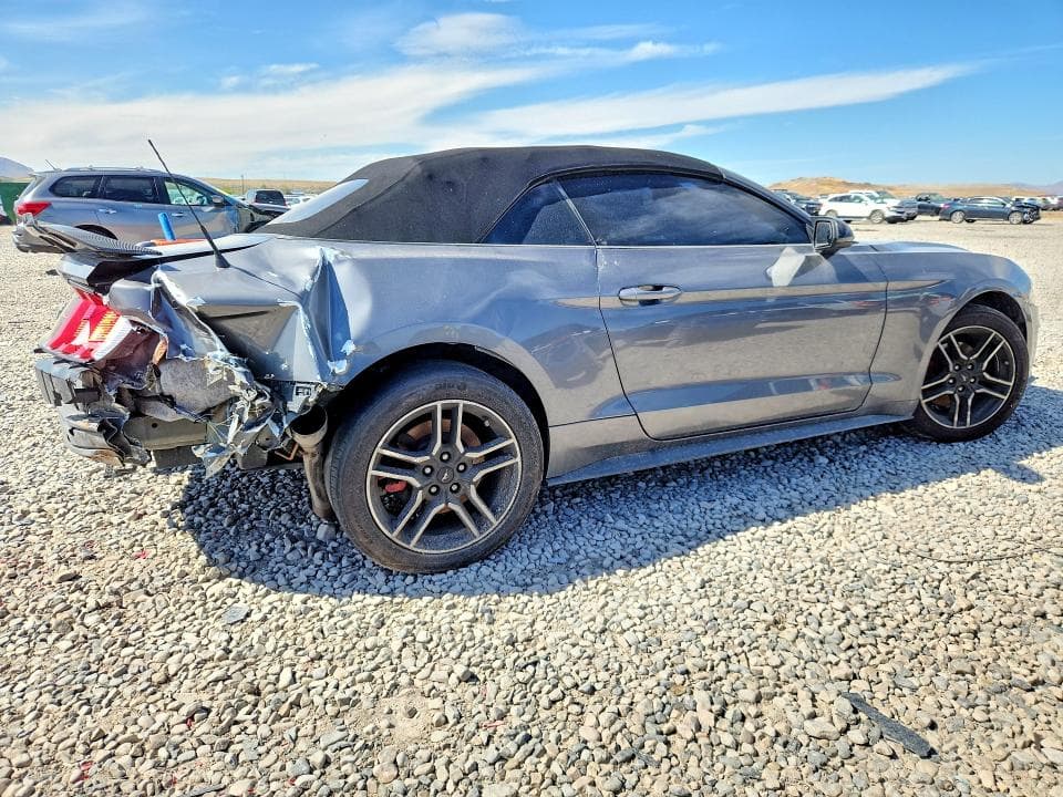 2021 FORD MUSTANG 3
