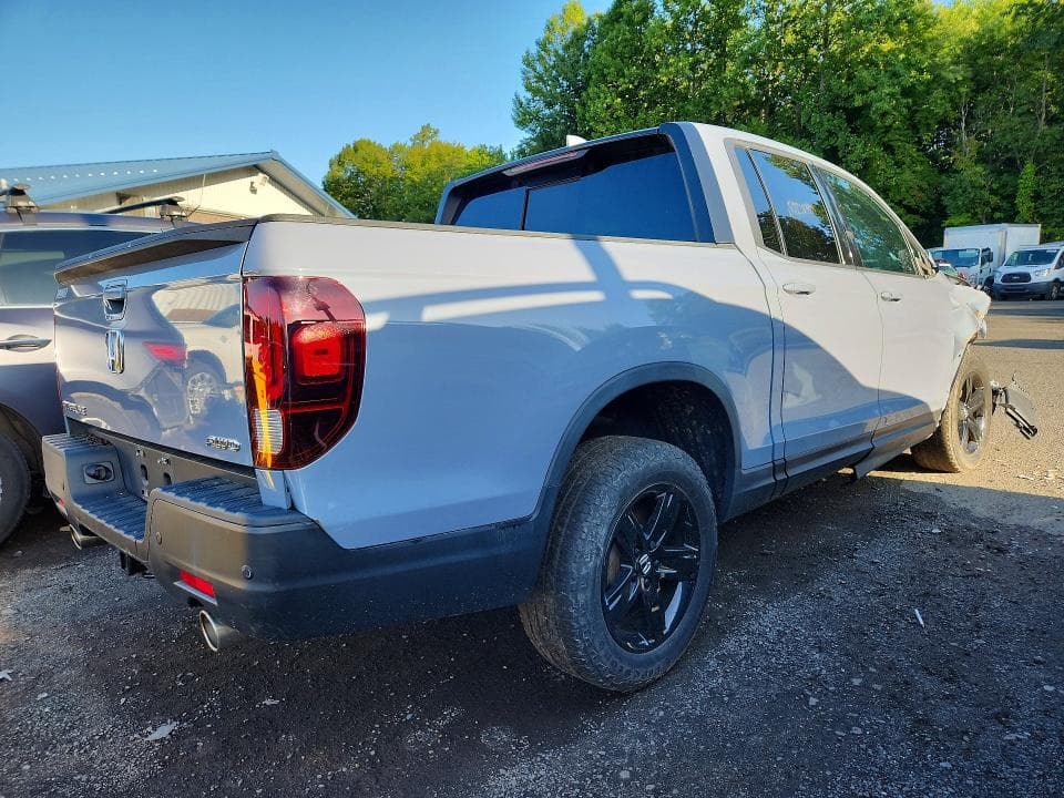 2023 HONDA RIDGELINE BLACK EDITION 3