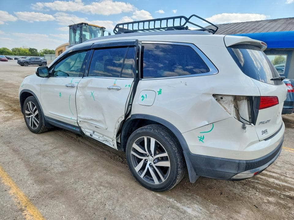 2017 HONDA PILOT TOURING 2