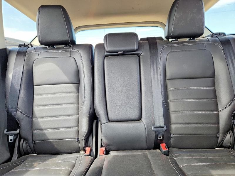2017 FORD ESCAPE TITANIUM 10