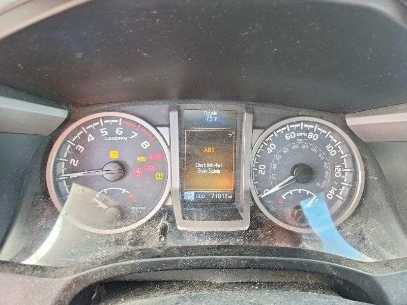 2017 TOYOTA TACOMA SR5 V6 9