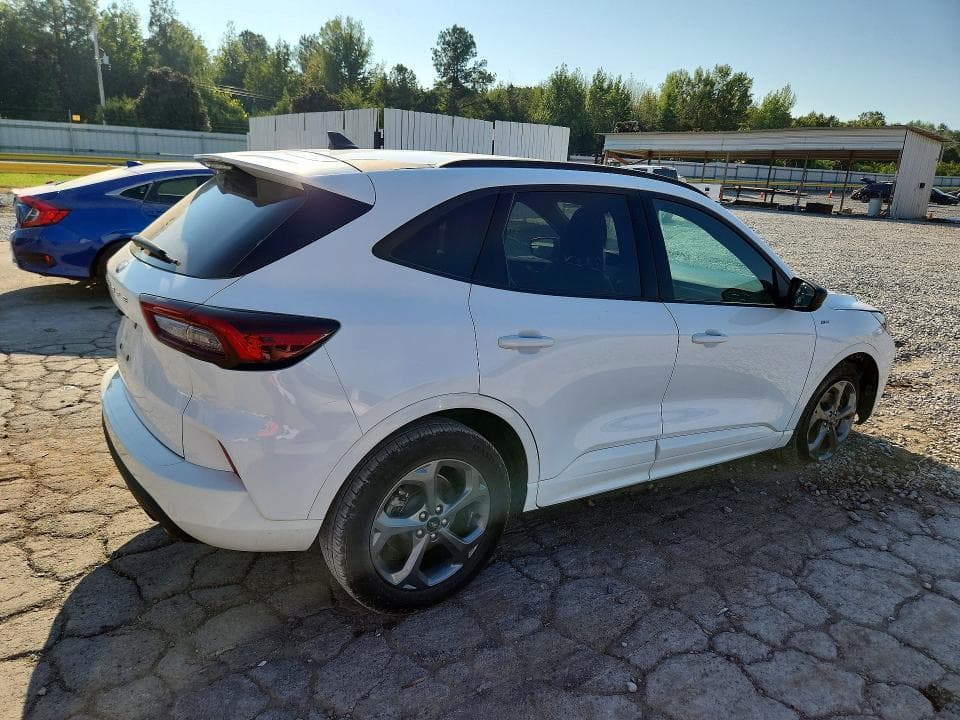 2023 FORD ESCAPE ST LINE 3